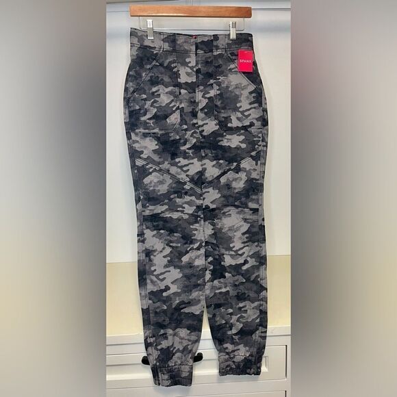 NWT- Spanx Stretch Mid Rise Twill Joggers- Grey Camo- Medium - Picture 7 of 7